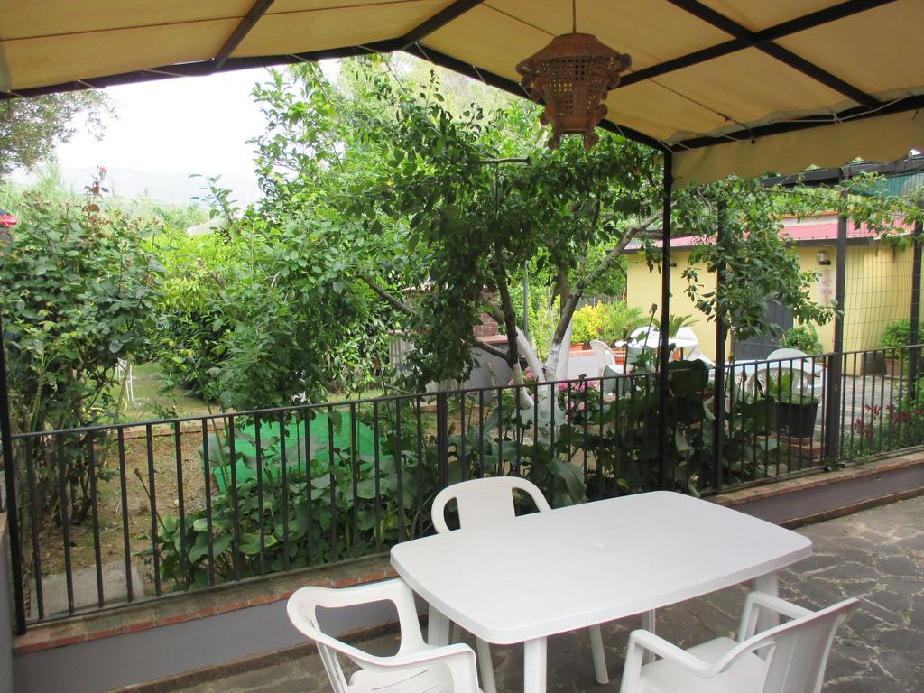 Palinuro Casa Vacanze "Donna Antonia" Exteriör bild
